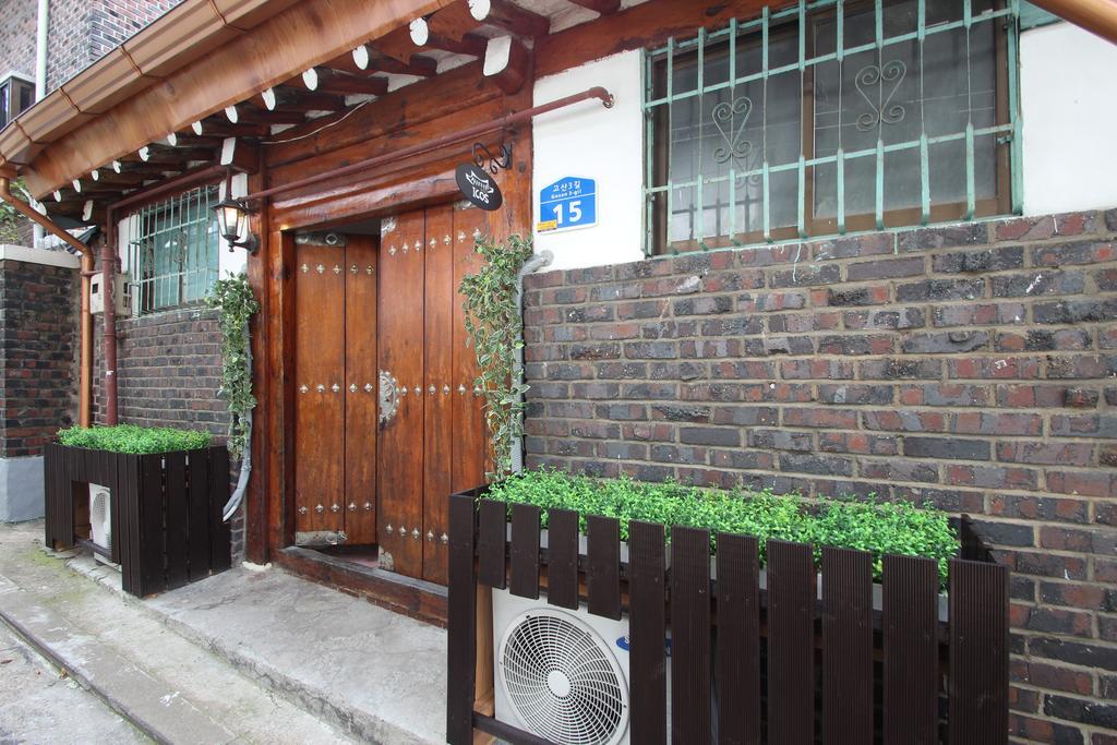 Icos Guesthouse 1 - Female Only Seoul Exterior photo